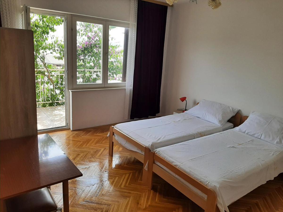 Apartments Tina オミシュ エクステリア 写真