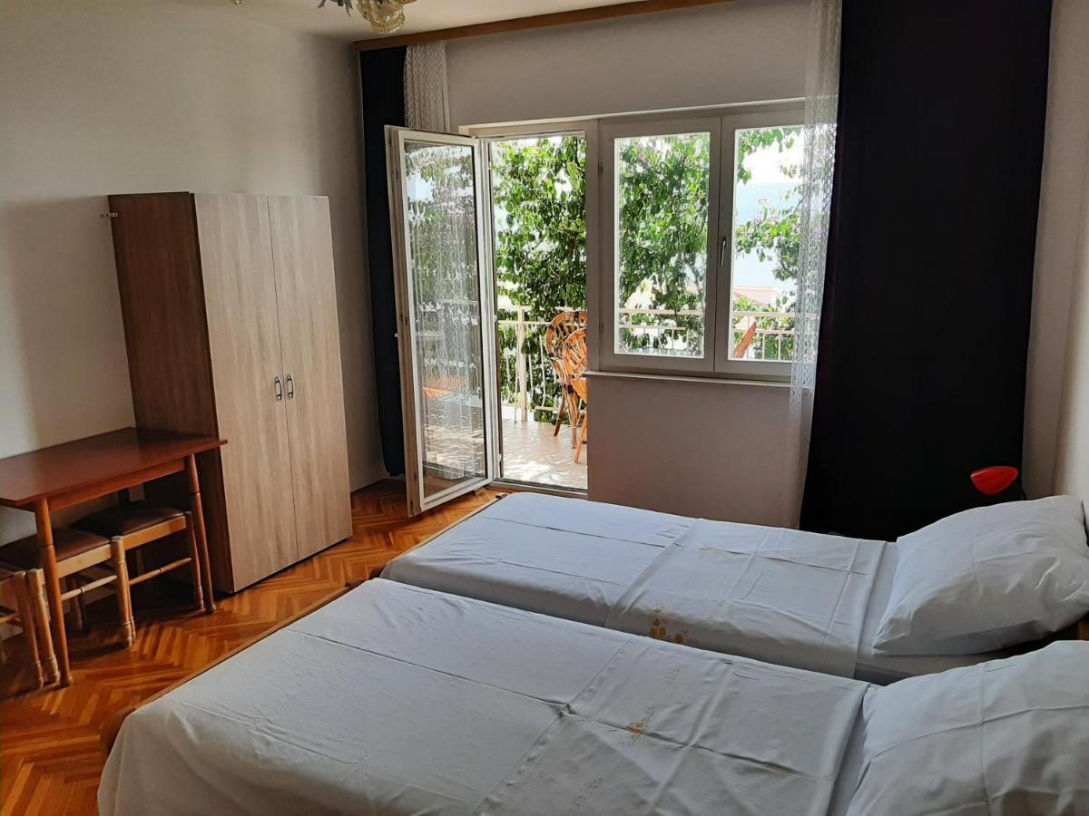 Apartments Tina オミシュ エクステリア 写真